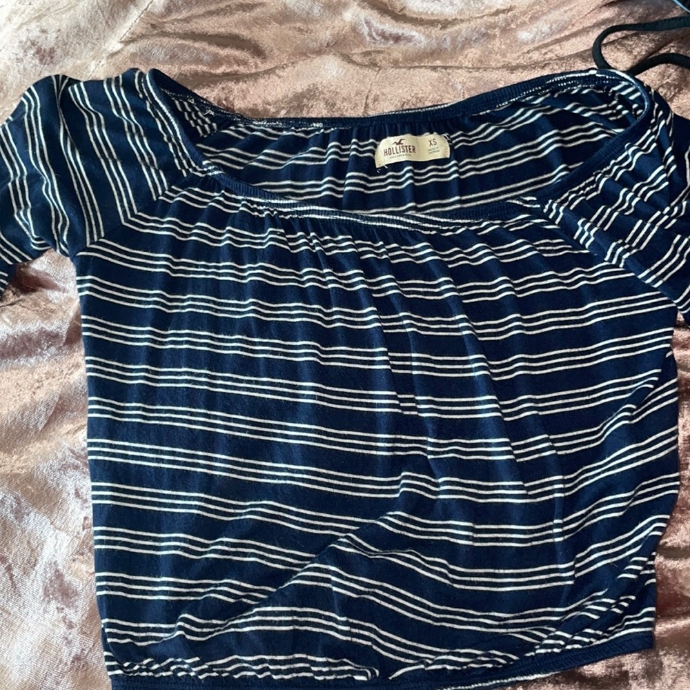 off the shoulder Hollister stripped top!